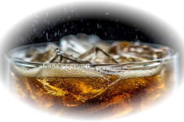 Černý ledový čaj