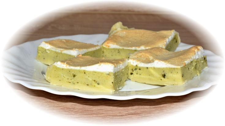 Křehký koláč s matchou a tvarohem